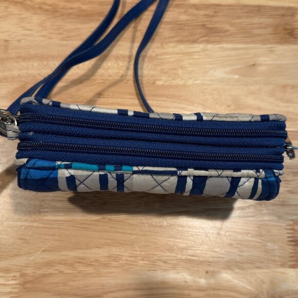 Vera Bradley RFID All in One Crossbody Bag Wallet in Santiago - Picture 5 of 13